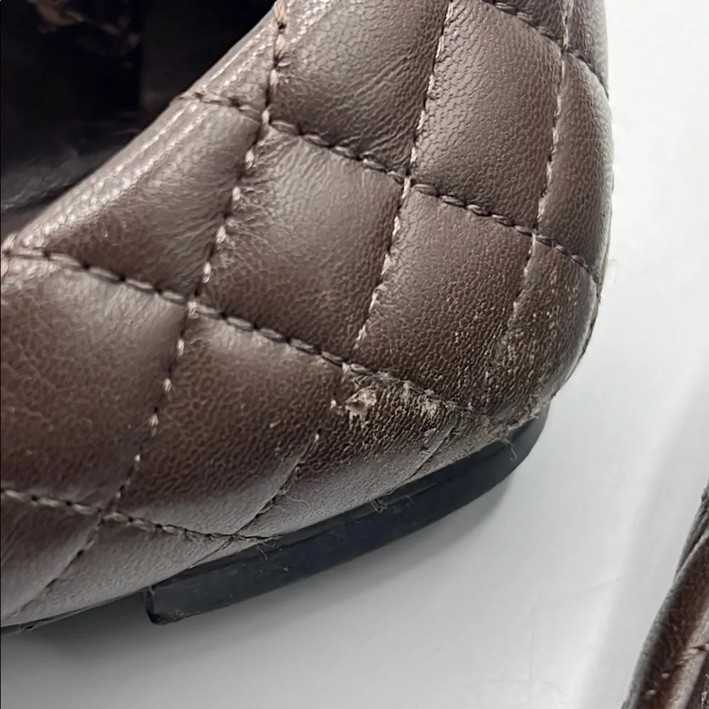 Tory Burch Sz 7 Benton Quilted Brown Gold Flats Minnie Ballerina Elegant Design